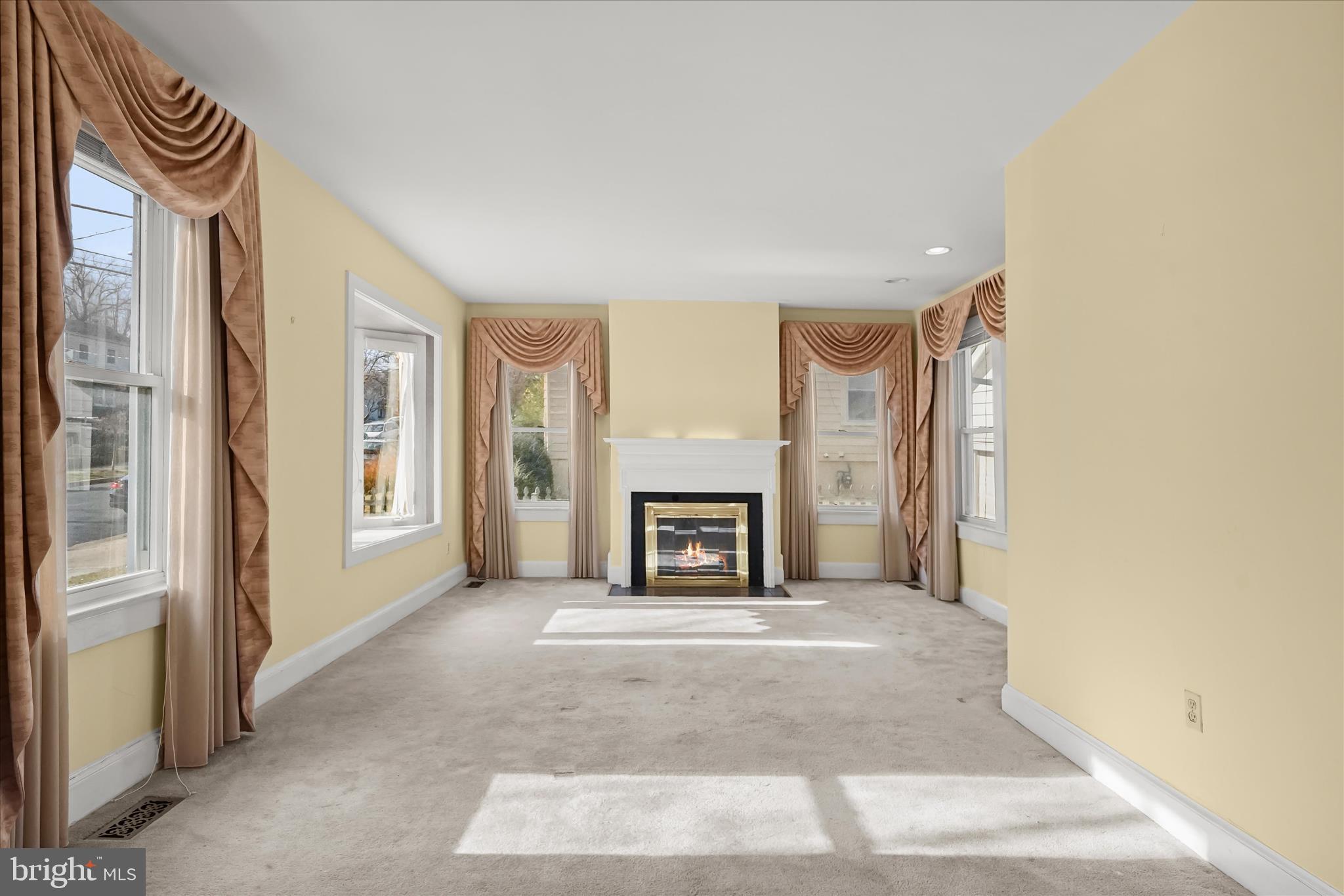 1342 HAMLIN STREET NE