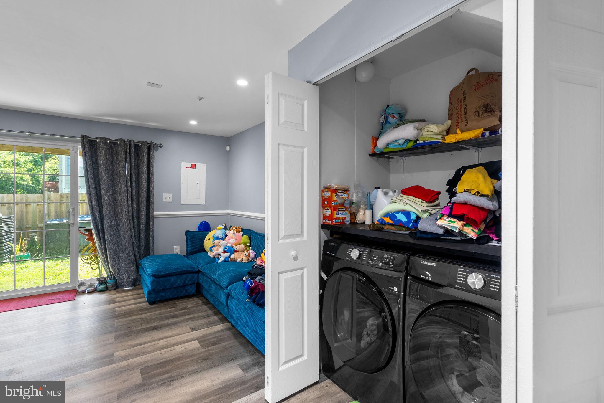 WESTLAKE - Residential