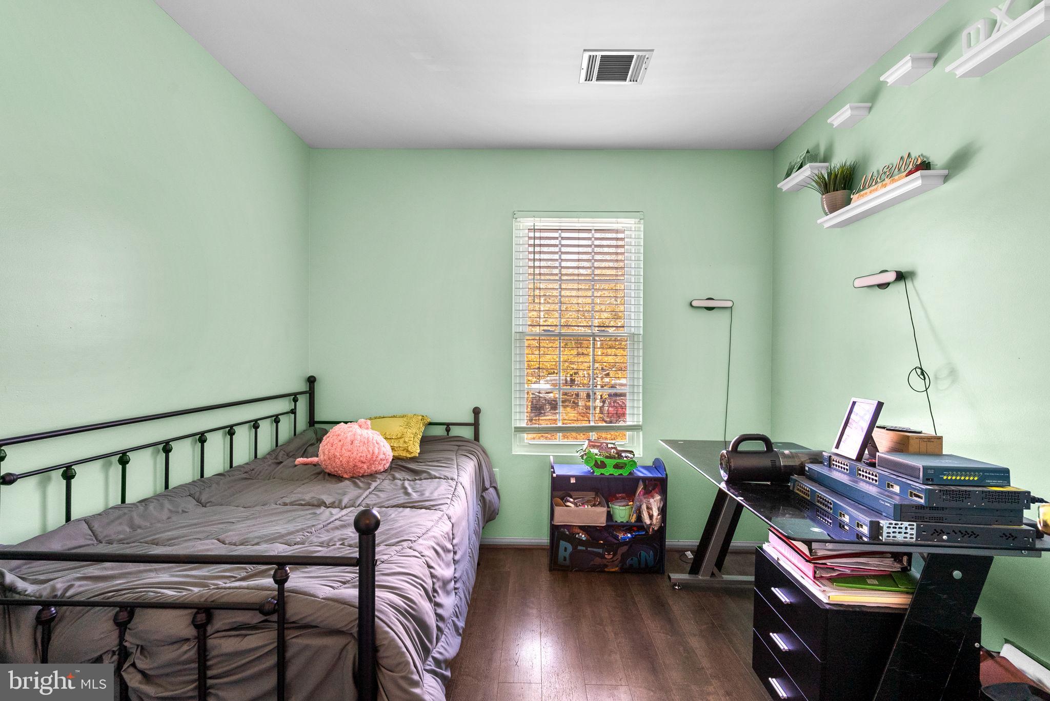 WESTLAKE - Residential