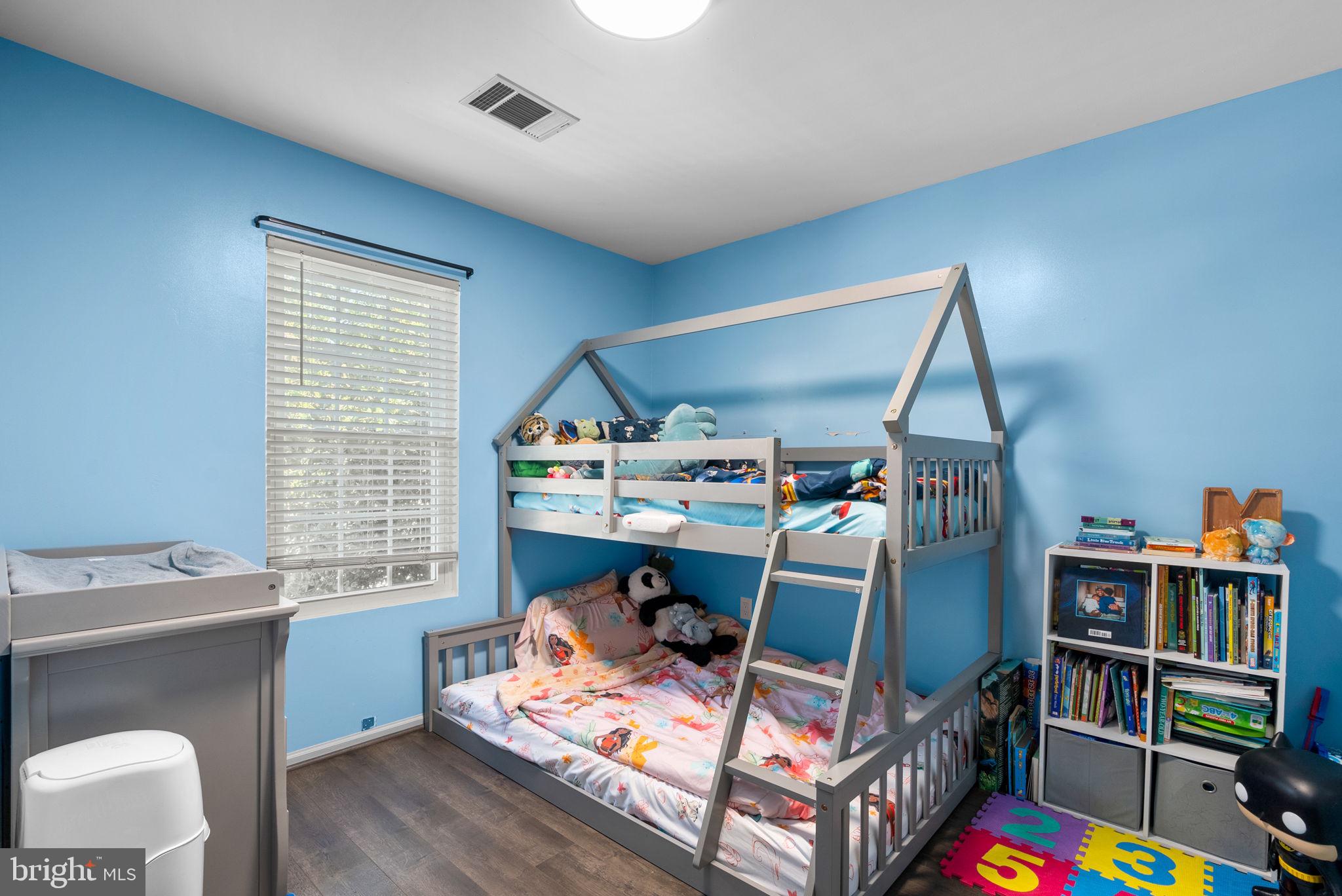 WESTLAKE - Residential