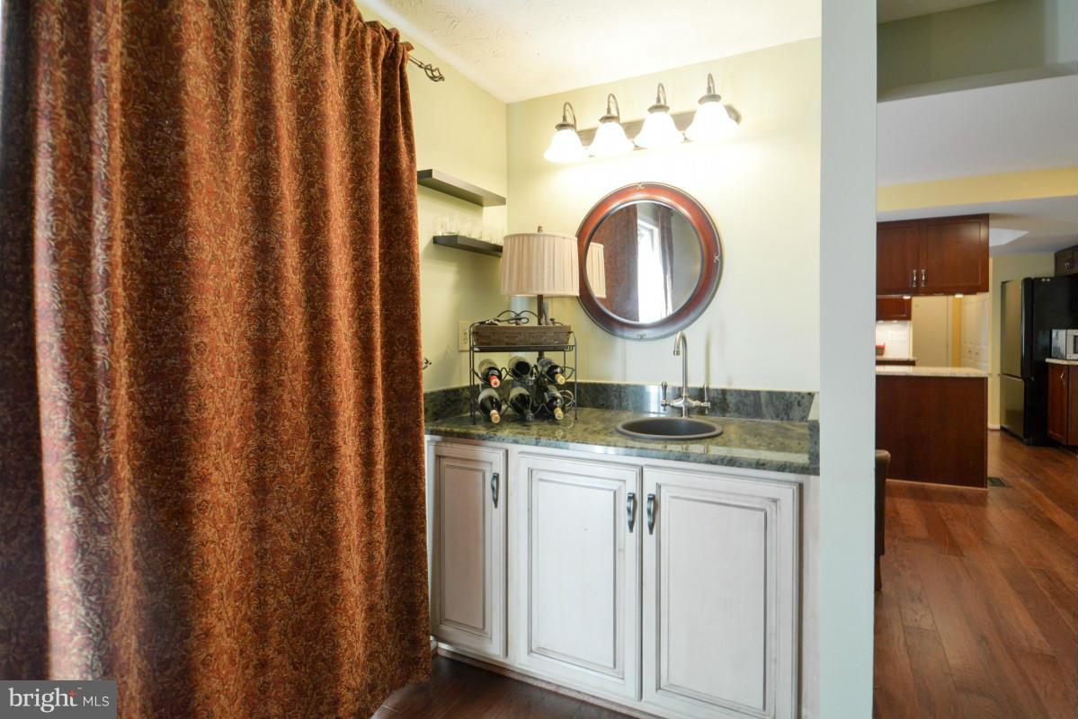 MIDDLE VALLEY - Residential