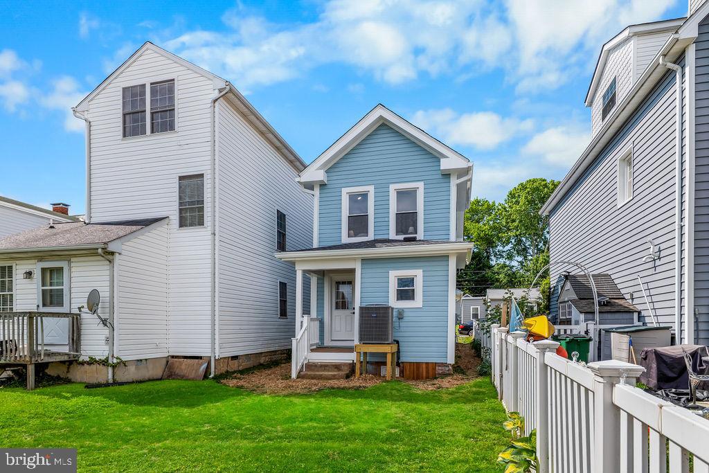 EASTPORT - Residential