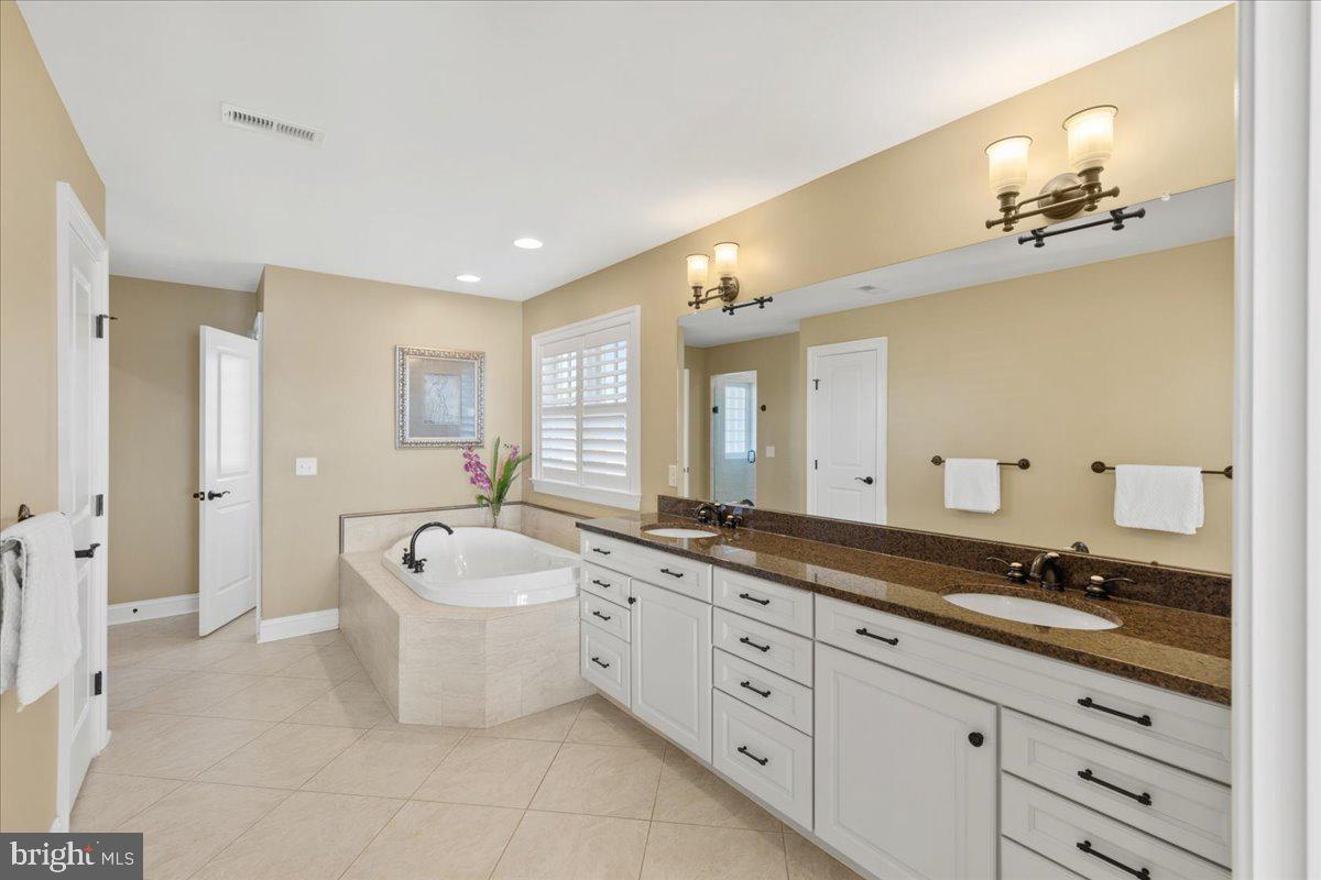 REHOBOTH BEACH YACHT AND CC - Residential