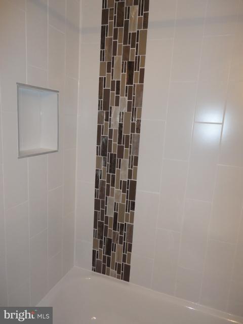 CLINTON GARDENS - Residential