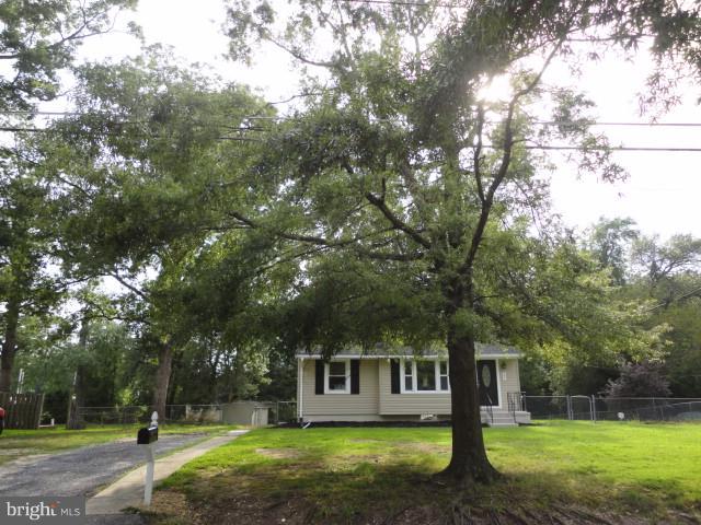 CLINTON GARDENS - Residential