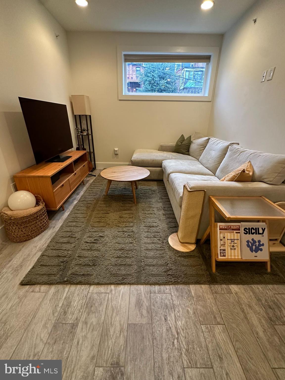 1837 KALORAMA ROAD NW B