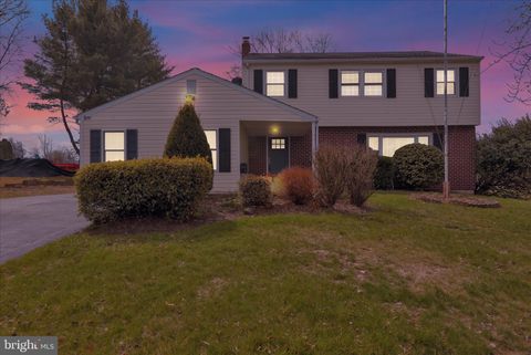 324 BOW LANE GILBERTSVILLE PA 19525