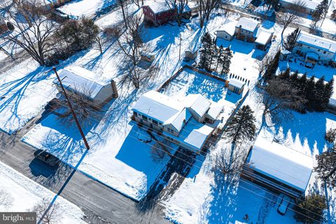 Tiny photo for 104 Juniper Drive, MECHANICSBURG, PA 17055 (MLS # PACB2050396)