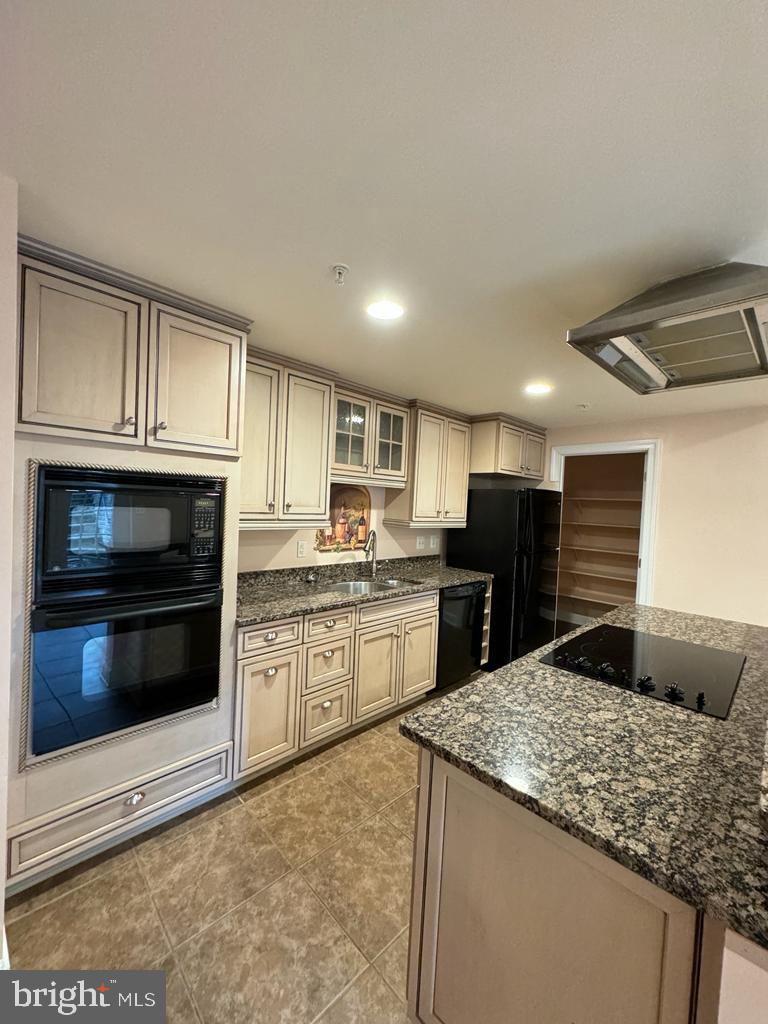 FAIRWOOD - Residential Lease