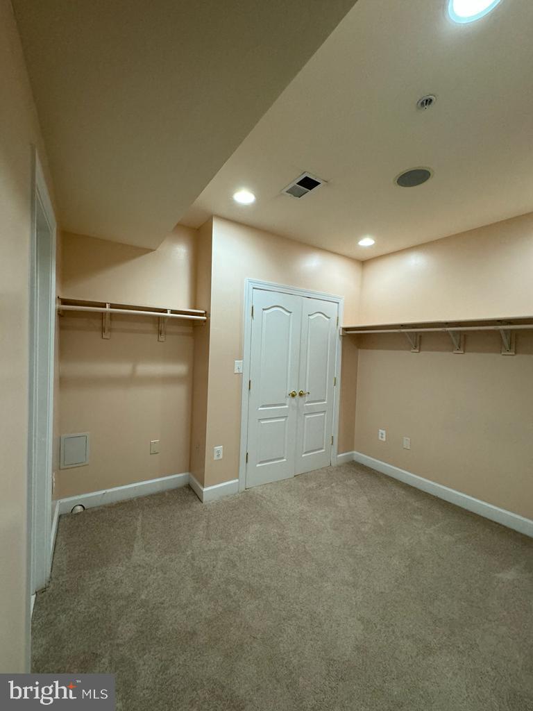 FAIRWOOD - Residential Lease