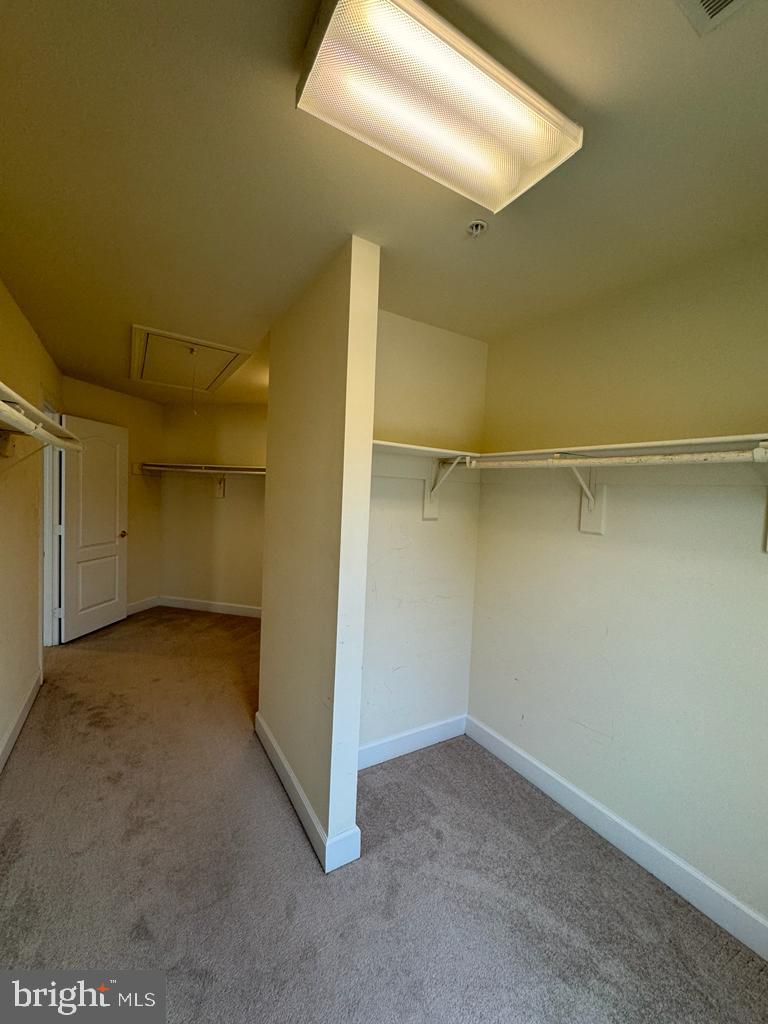 FAIRWOOD - Residential Lease