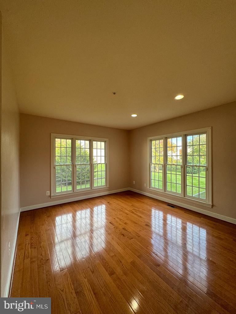 FAIRWOOD - Residential Lease