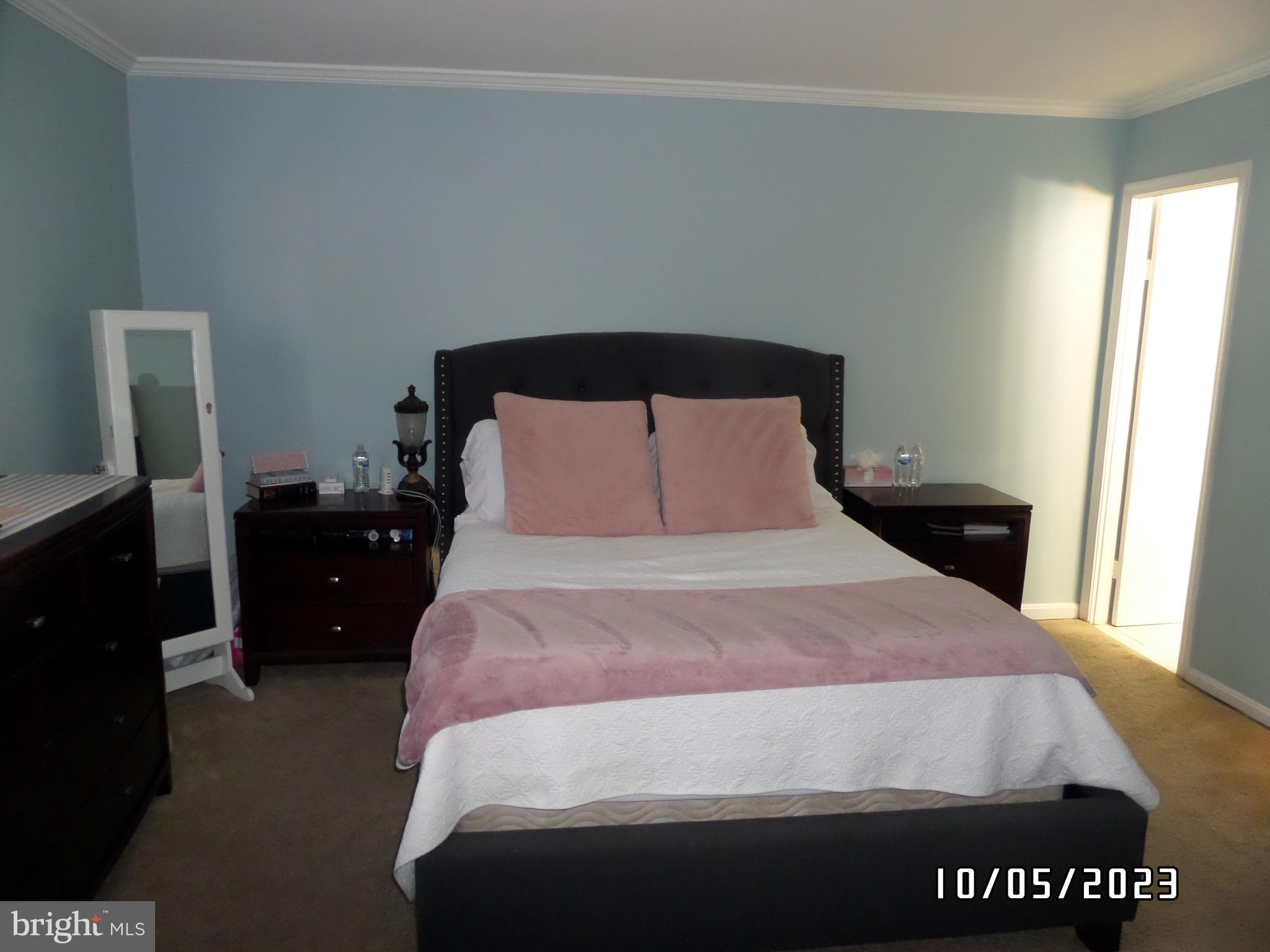 POTOMAC OAKS - Residential Lease