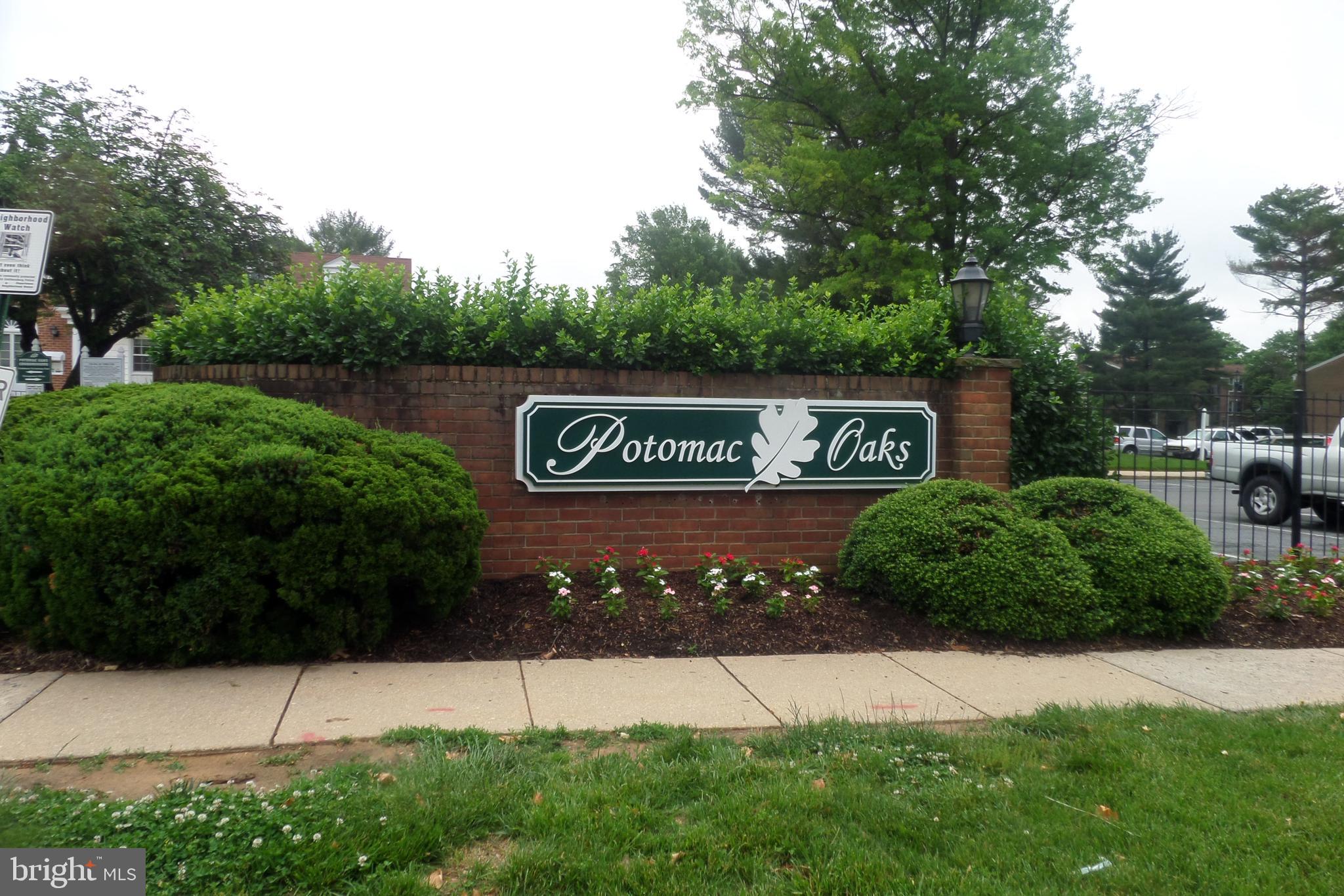 POTOMAC OAKS - Residential Lease