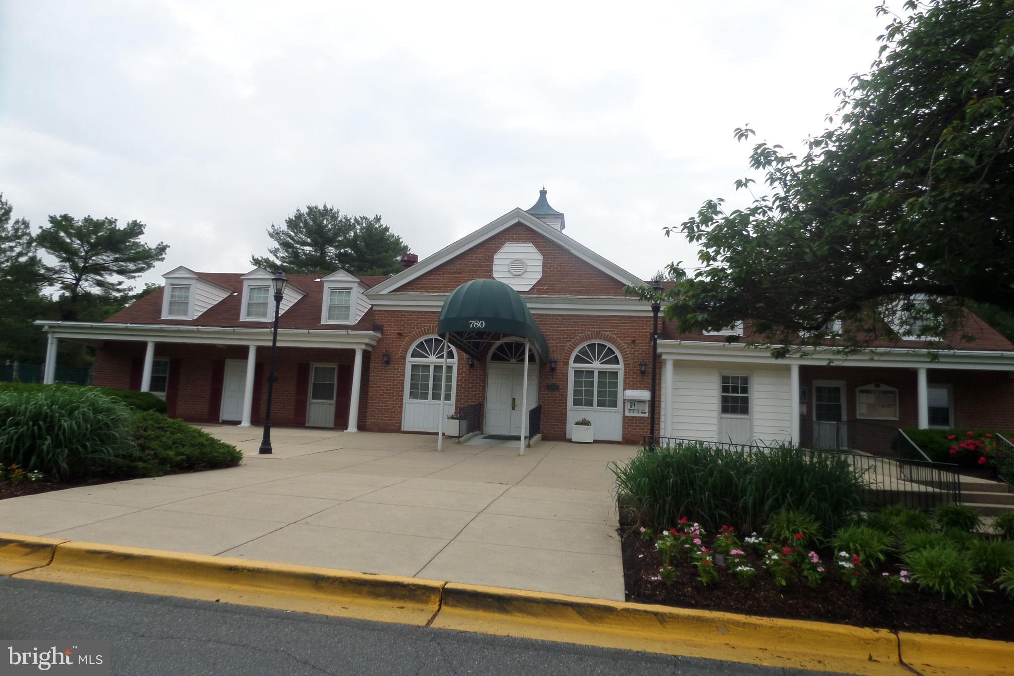 POTOMAC OAKS - Residential Lease