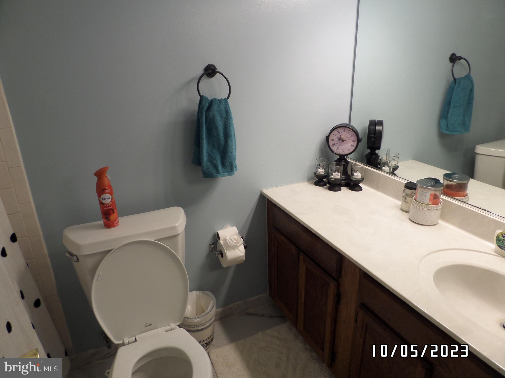 POTOMAC OAKS - Residential Lease