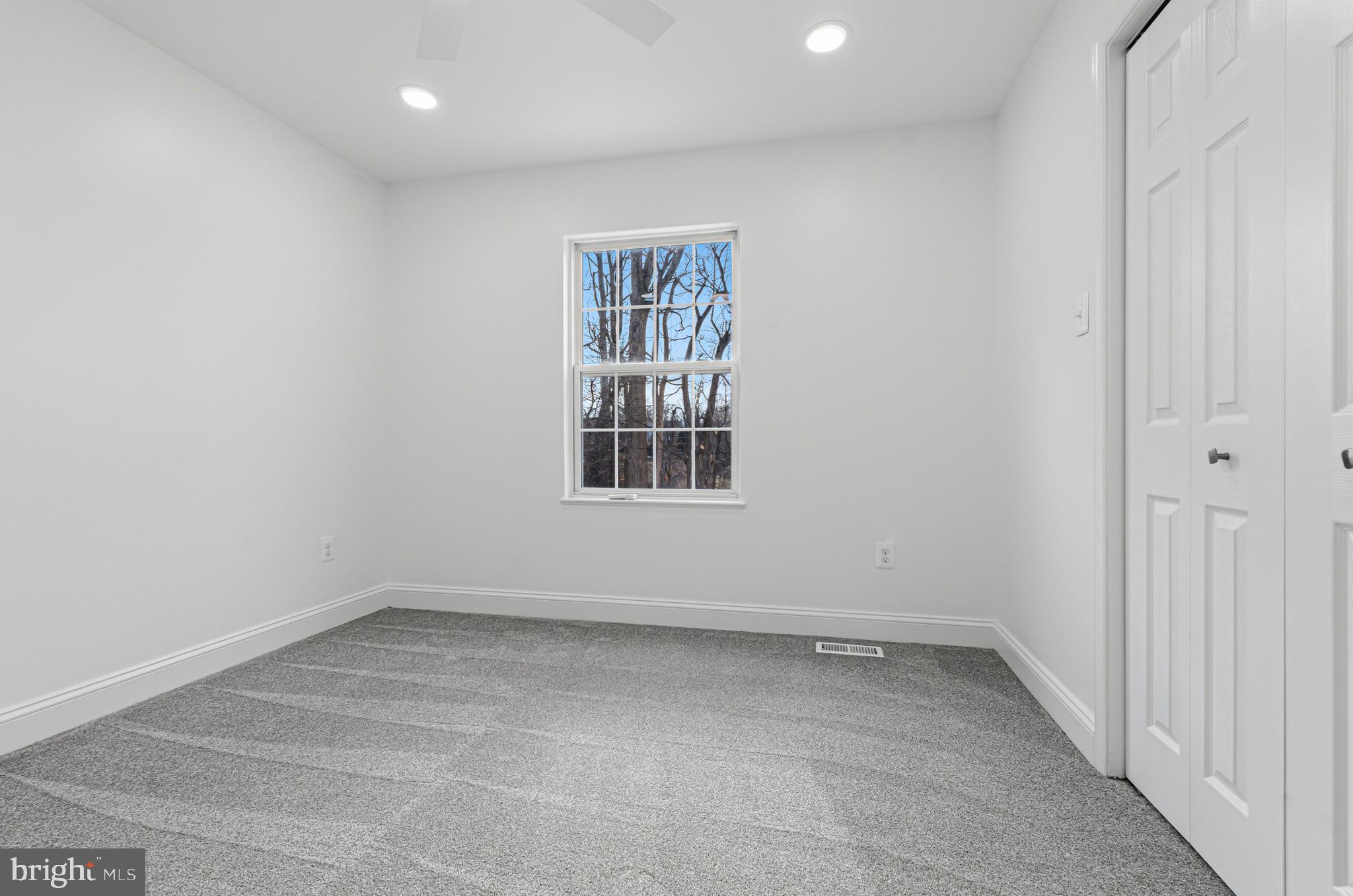 VILLAGE OF BYNUM RUN - Residential