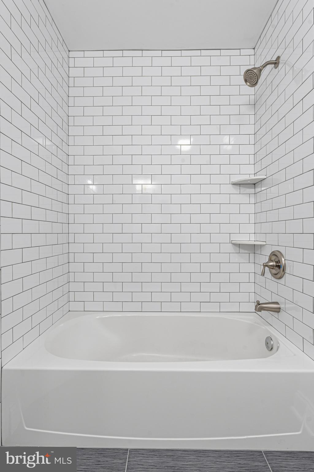 VILLAGE OF BYNUM RUN - Residential