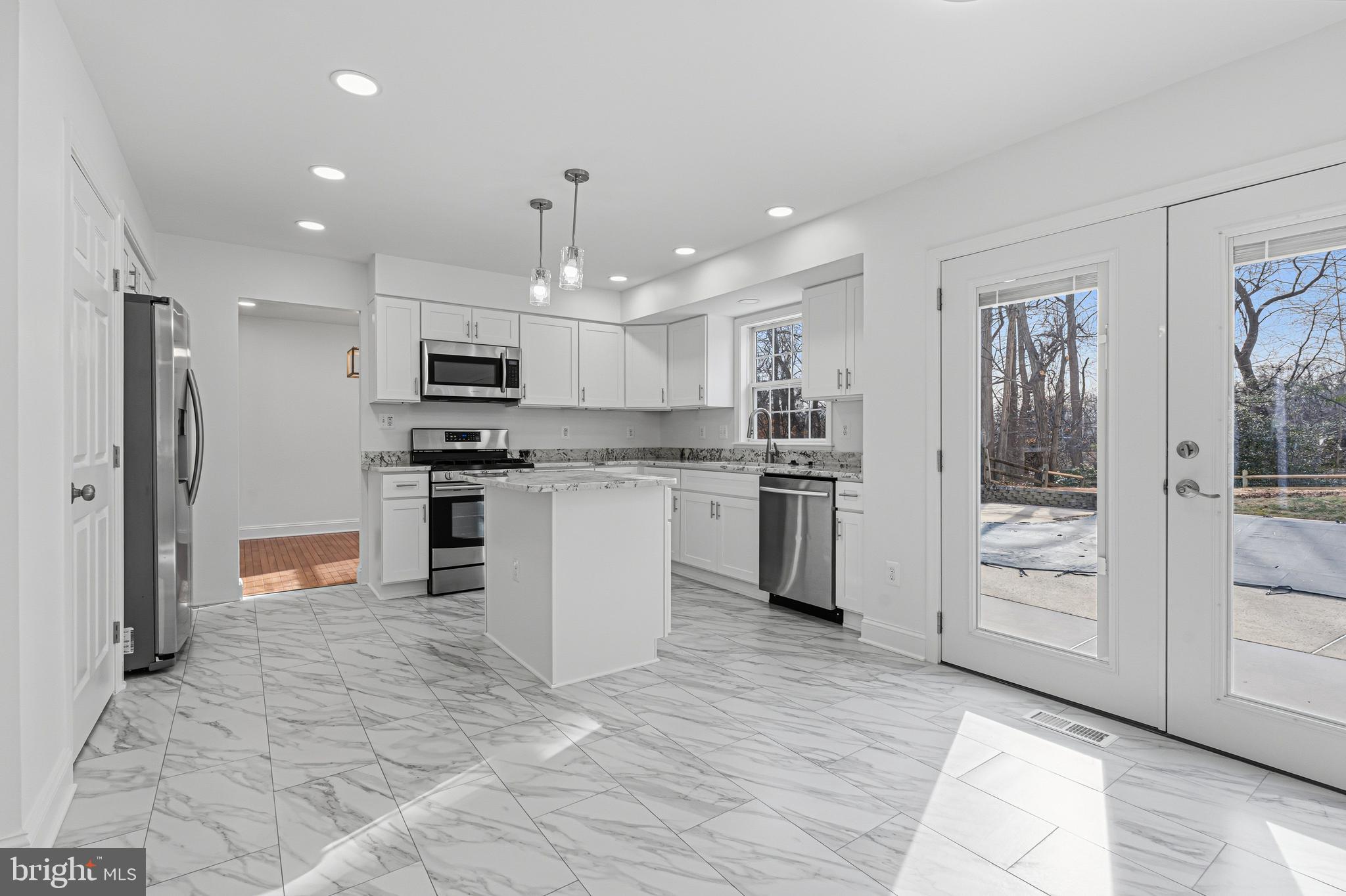 VILLAGE OF BYNUM RUN - Residential