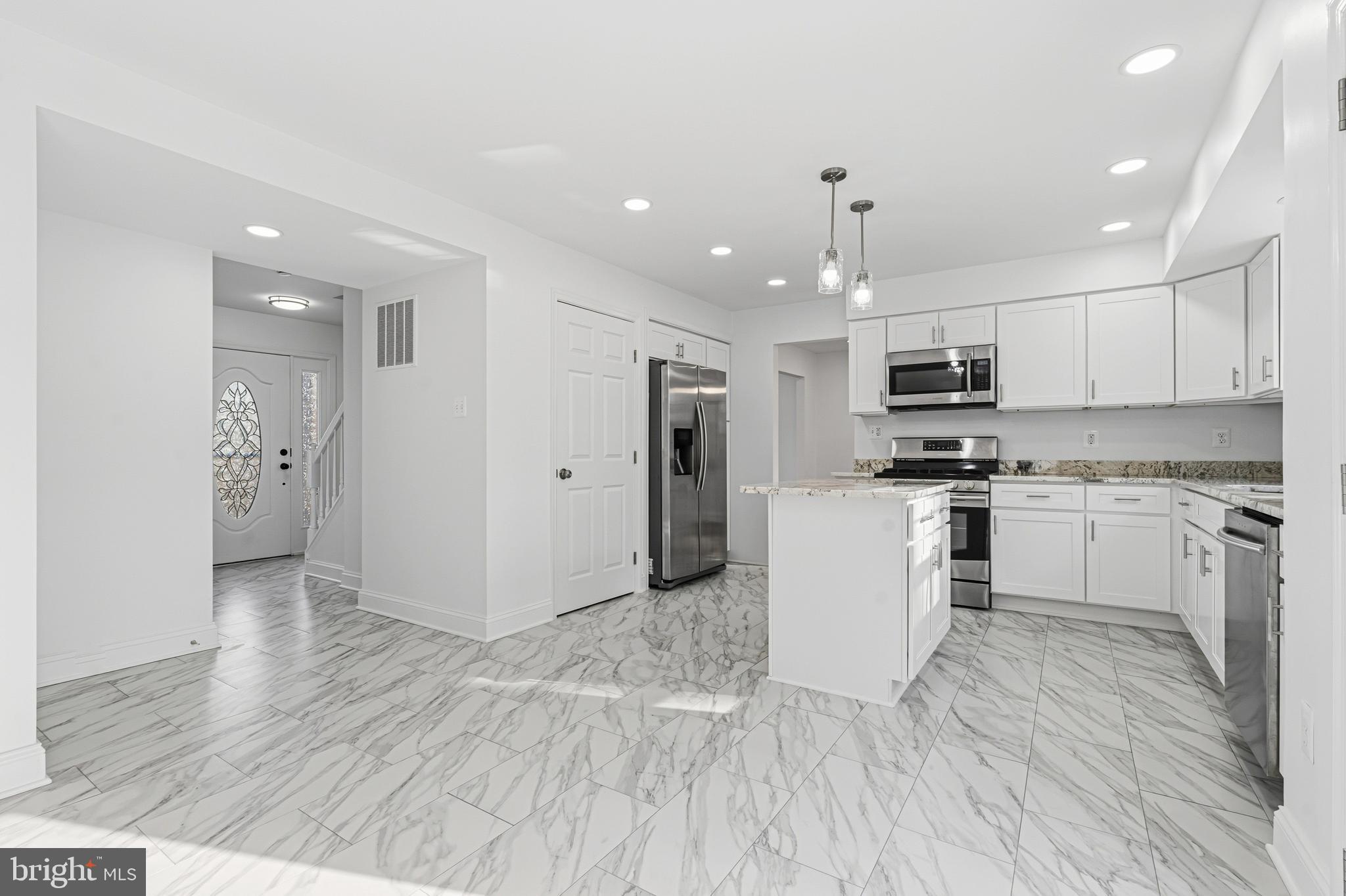 VILLAGE OF BYNUM RUN - Residential