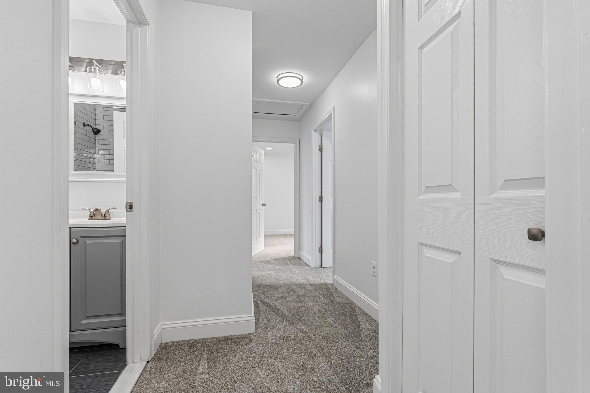 VILLAGE OF BYNUM RUN - Residential