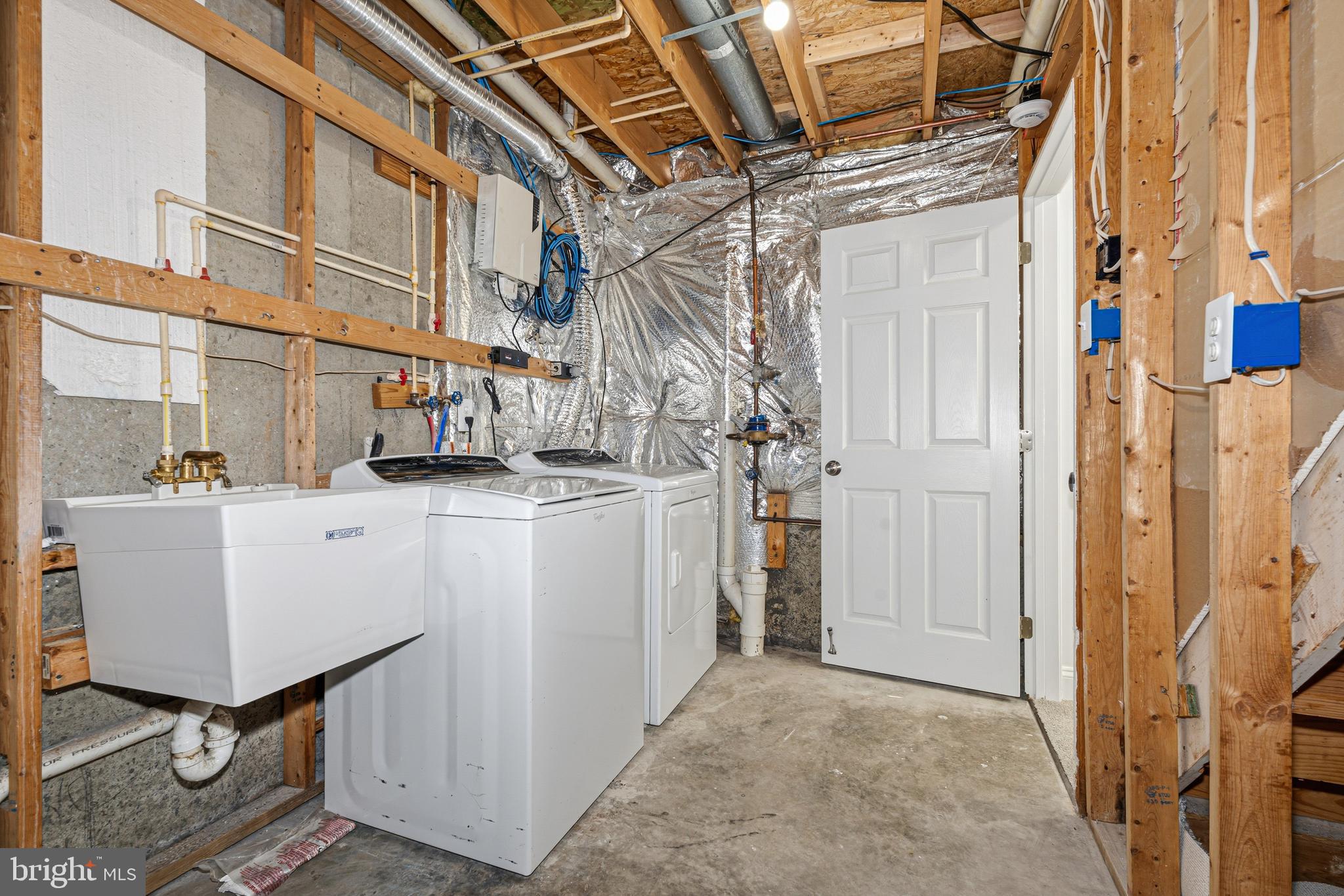 VILLAGE OF BYNUM RUN - Residential