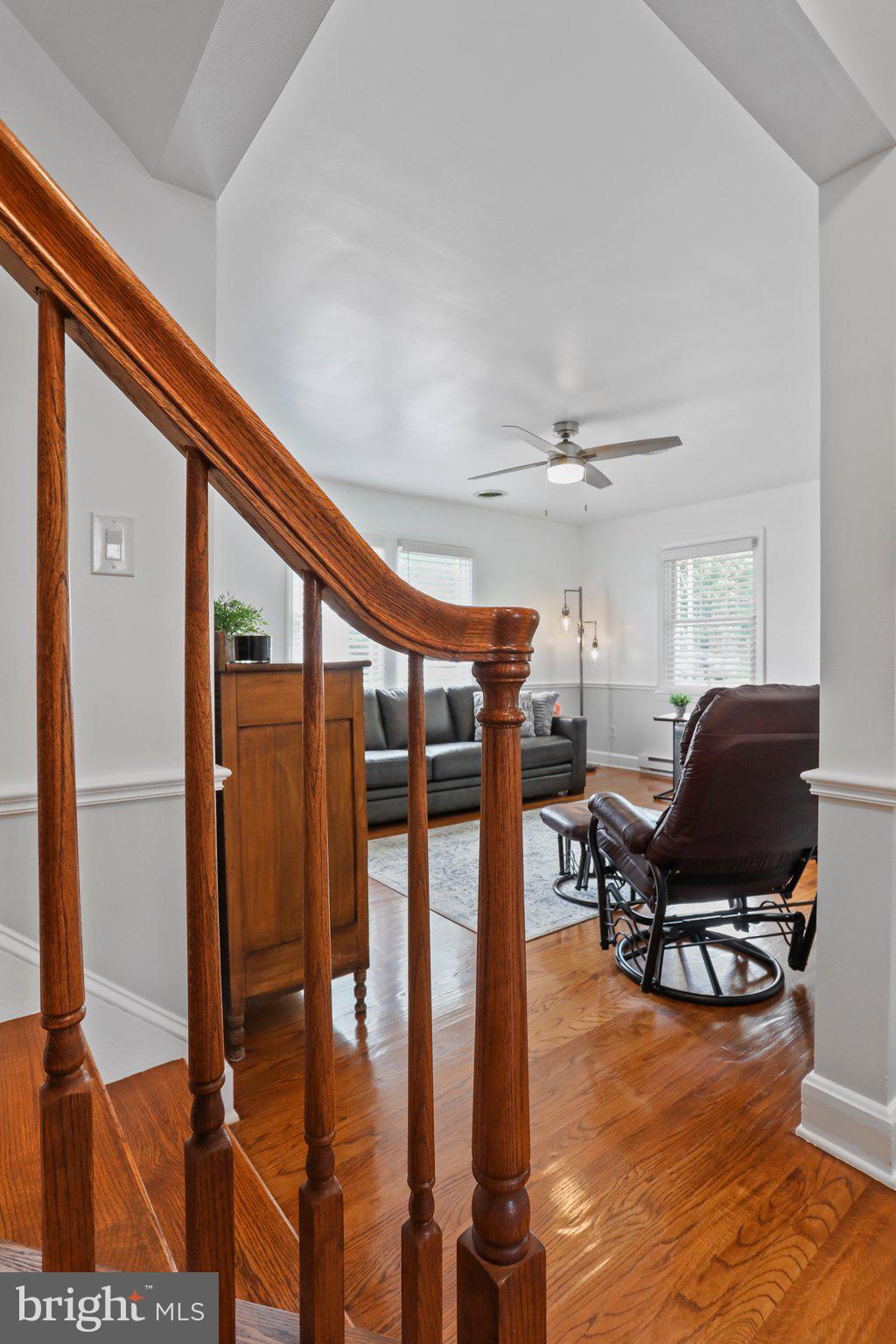 MAUGANSVILLE - Residential