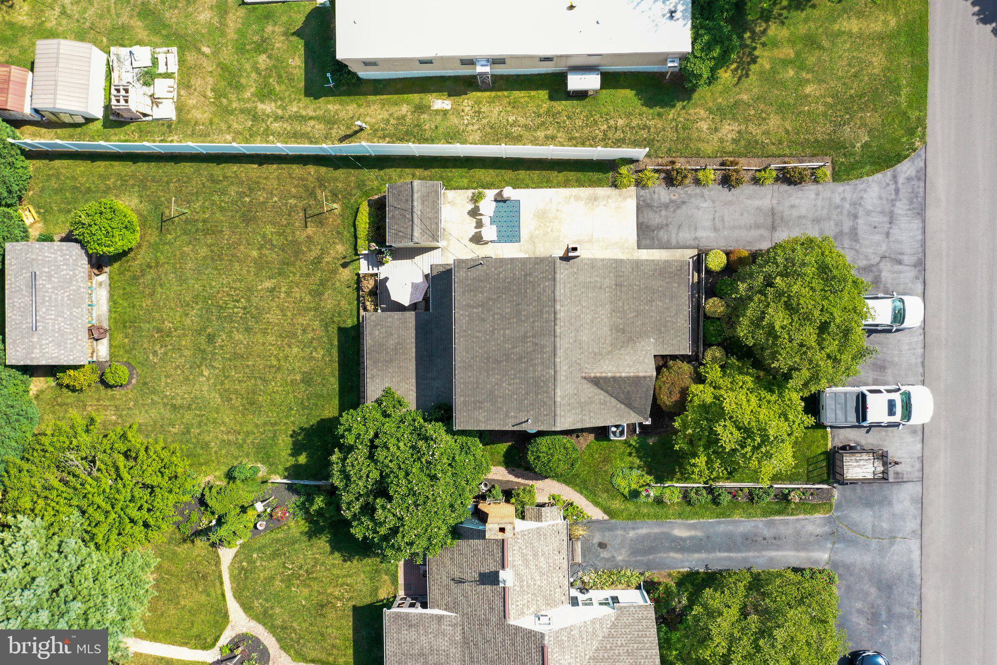 MAUGANSVILLE - Residential