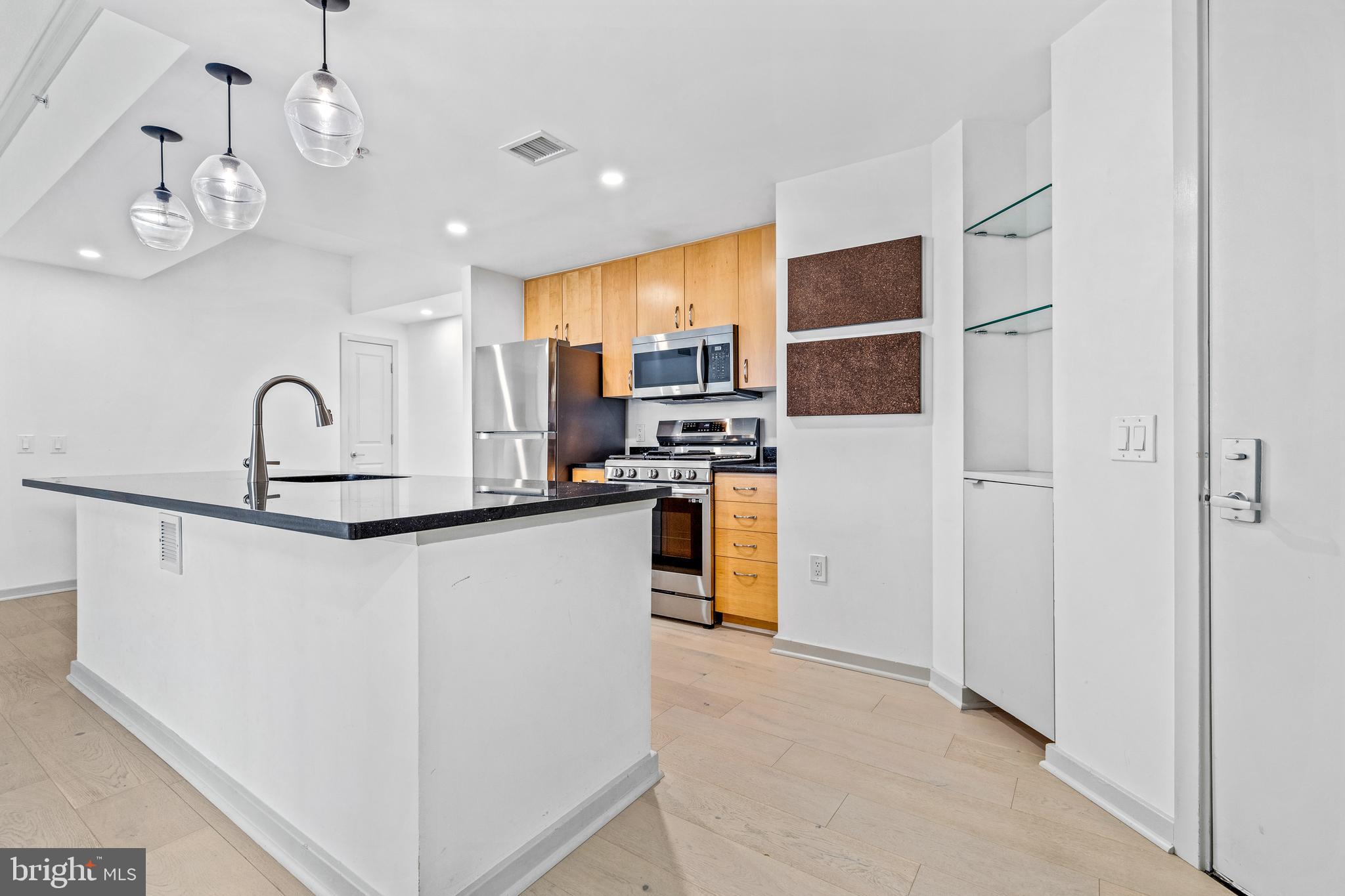 475 K STREET NW 1102