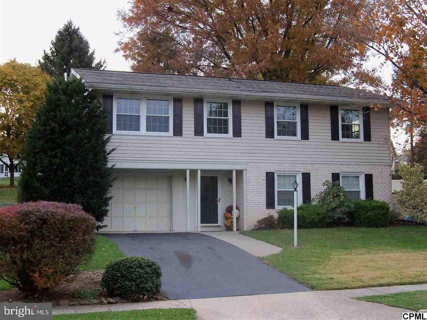 Beautiful raised ranch in Indian Creek. 1 Car garage, spacious deck off DR, stamped concrete patio, large rear fenced yard. 4th BR on lower level offers office, den, playroom or separate living opportunities. Heat pump w/New AC unit, ceiling fans, windows and doors. Baseboard electric serves as an alternate heat source. Gorgeous hardwood in LV, DR, Kit and hall. Playset in rear conveys. Community pool,tennis courts and park.