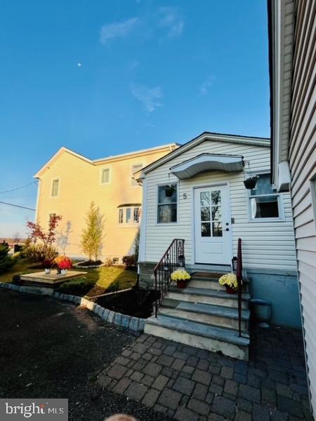 5 WYCKOFFS MILLS APPLEGARTH