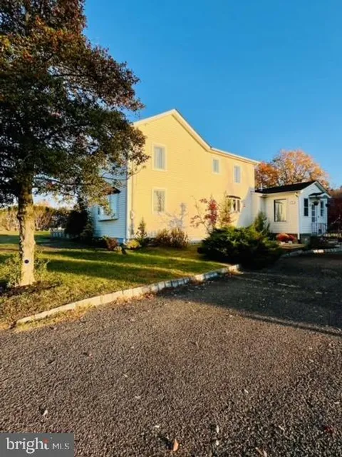 5 Wyckoffs Mills Applegarth, Monroe Township, NJ MLS: NJMX2010824