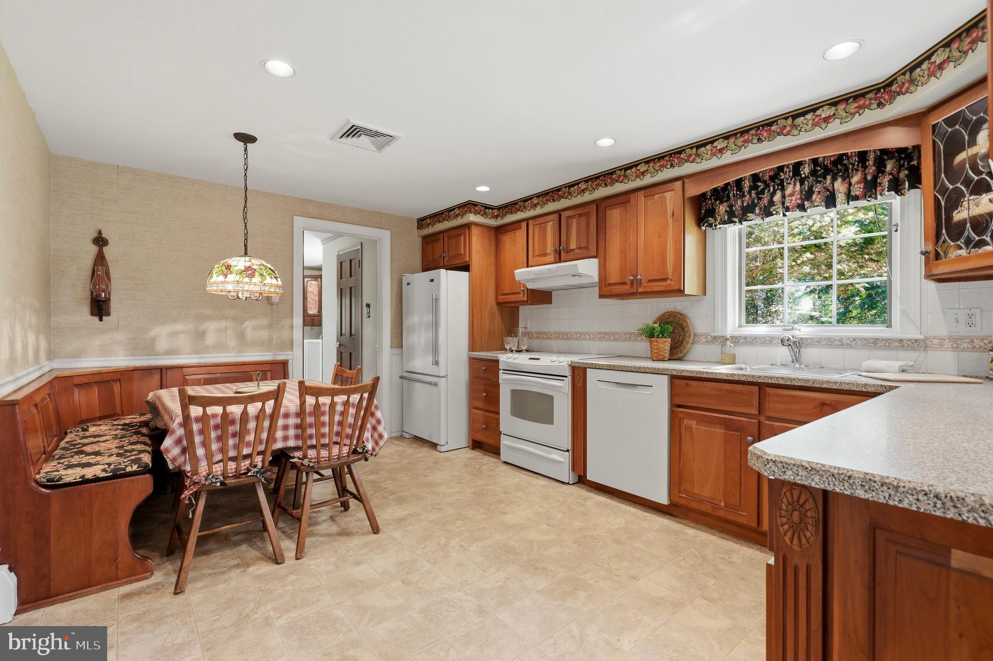 FAIRWAYS - Residential
