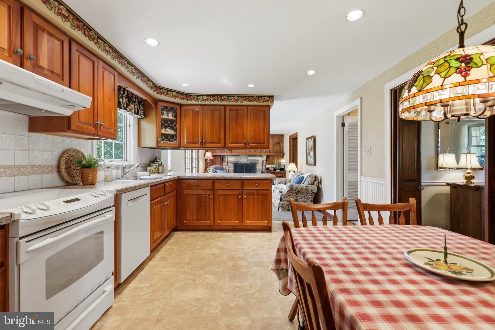 FAIRWAYS - Residential