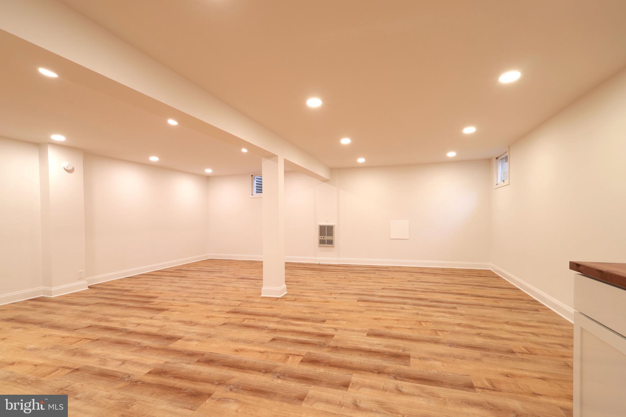 PARK FOREST VILLAGE - Residential