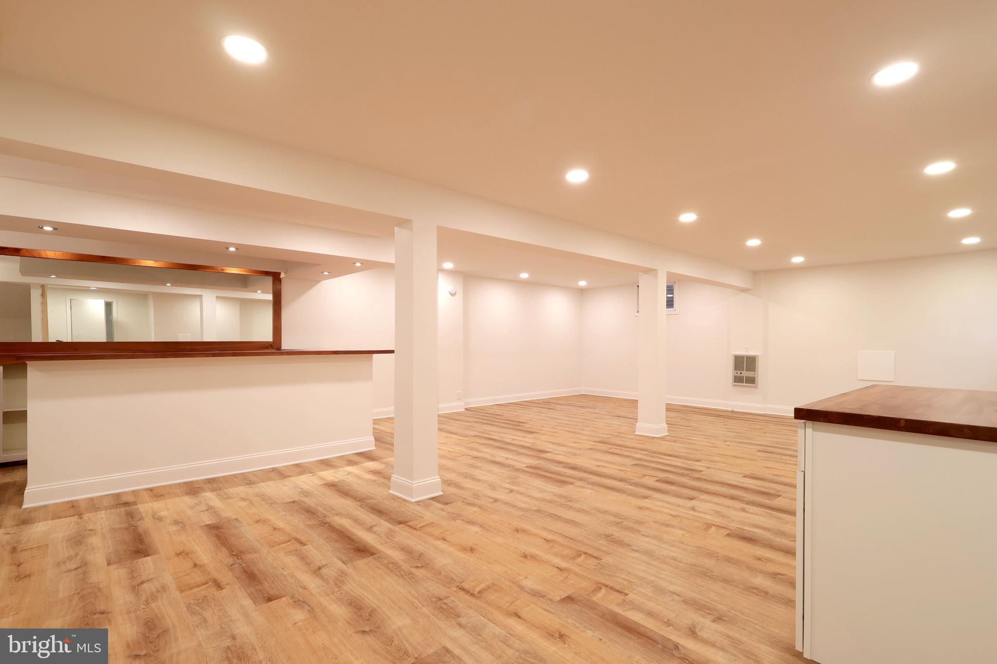 PARK FOREST VILLAGE - Residential