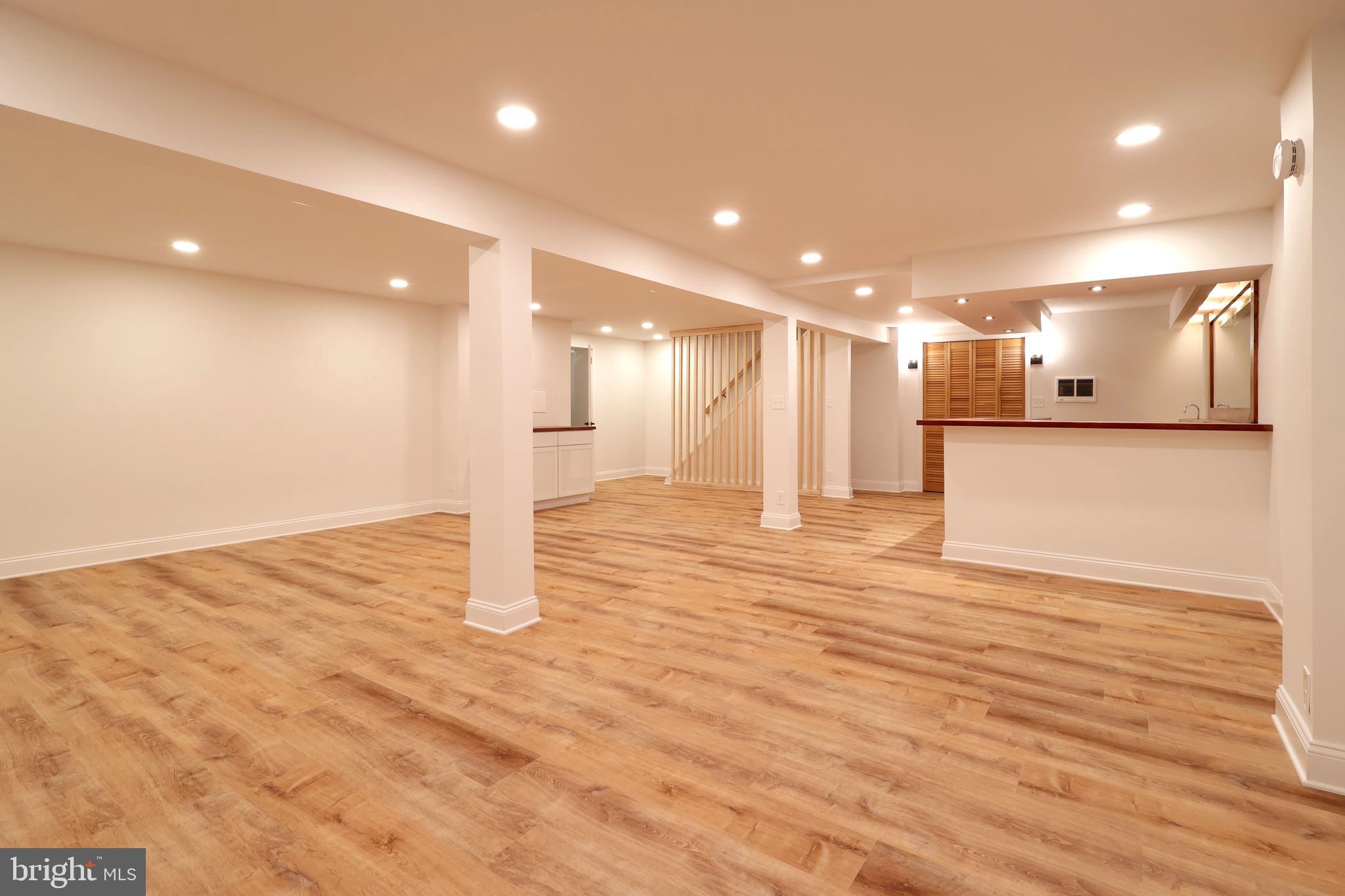 PARK FOREST VILLAGE - Residential