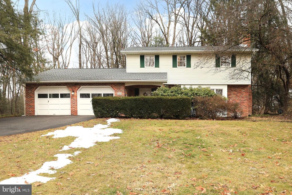 Photo of 1446 Park Lane, STATE COLLEGE, PA 16803 (MLS # PACE2517934)
