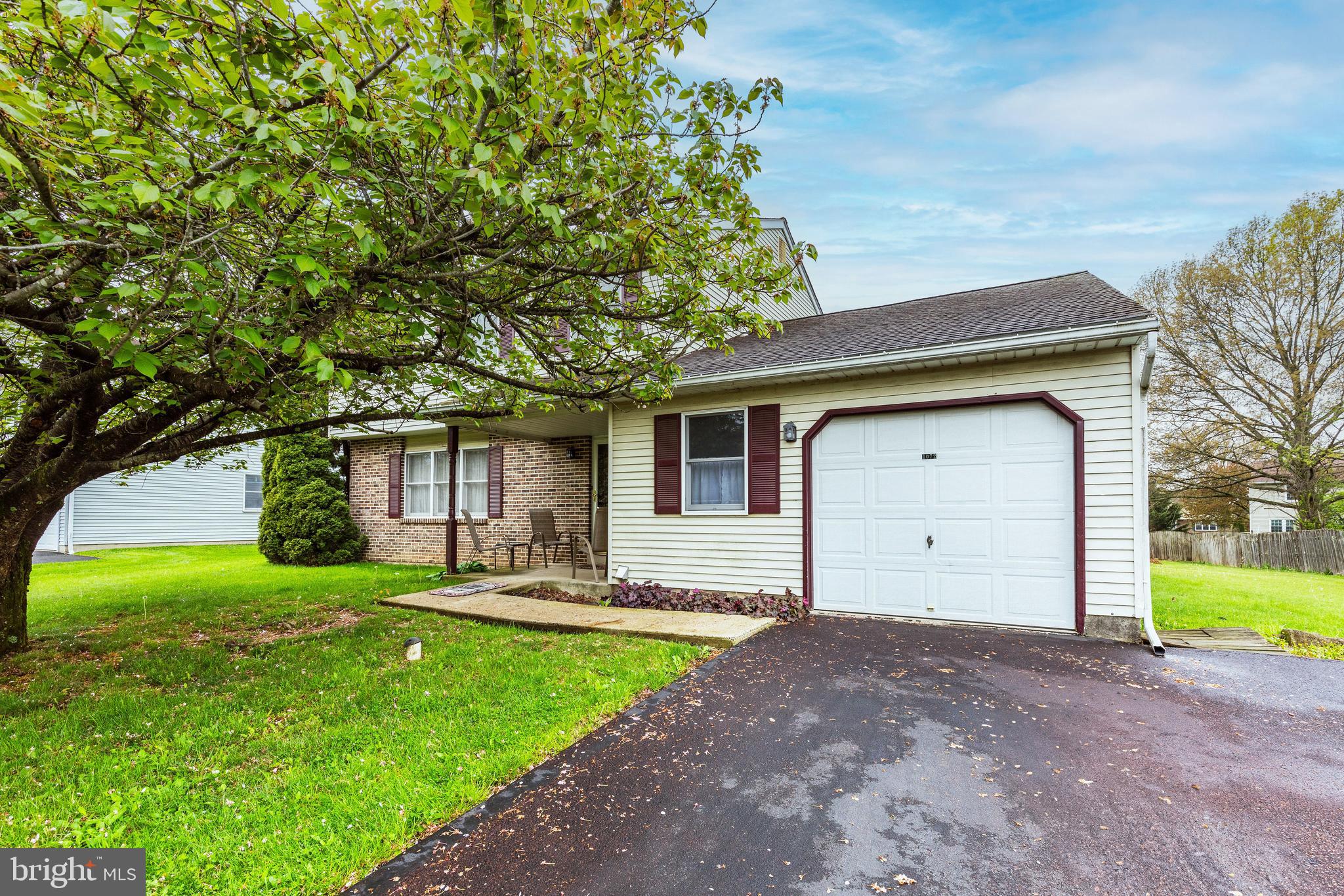 LEXINGTON FARMS - Residential