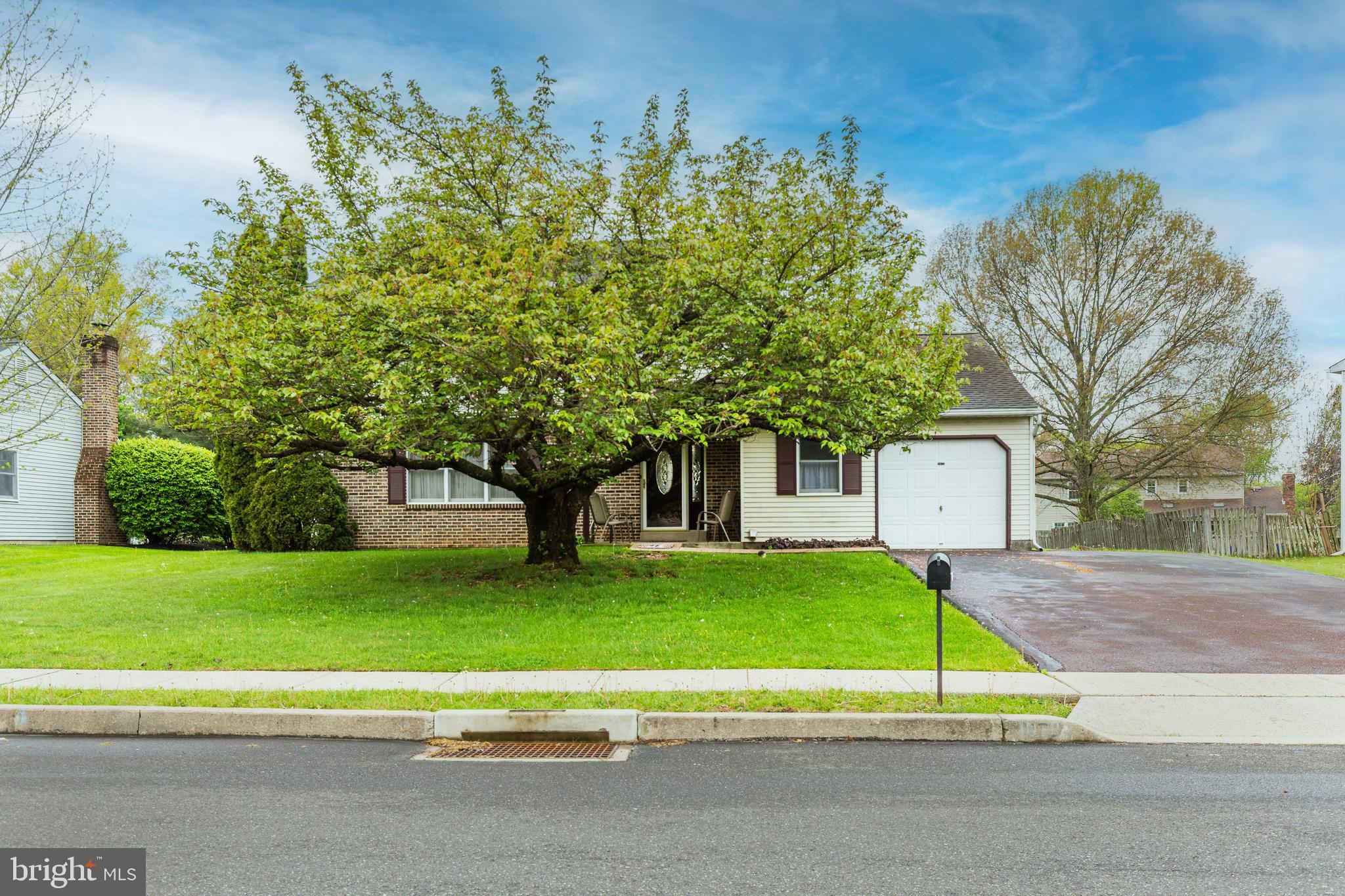 LEXINGTON FARMS - Residential
