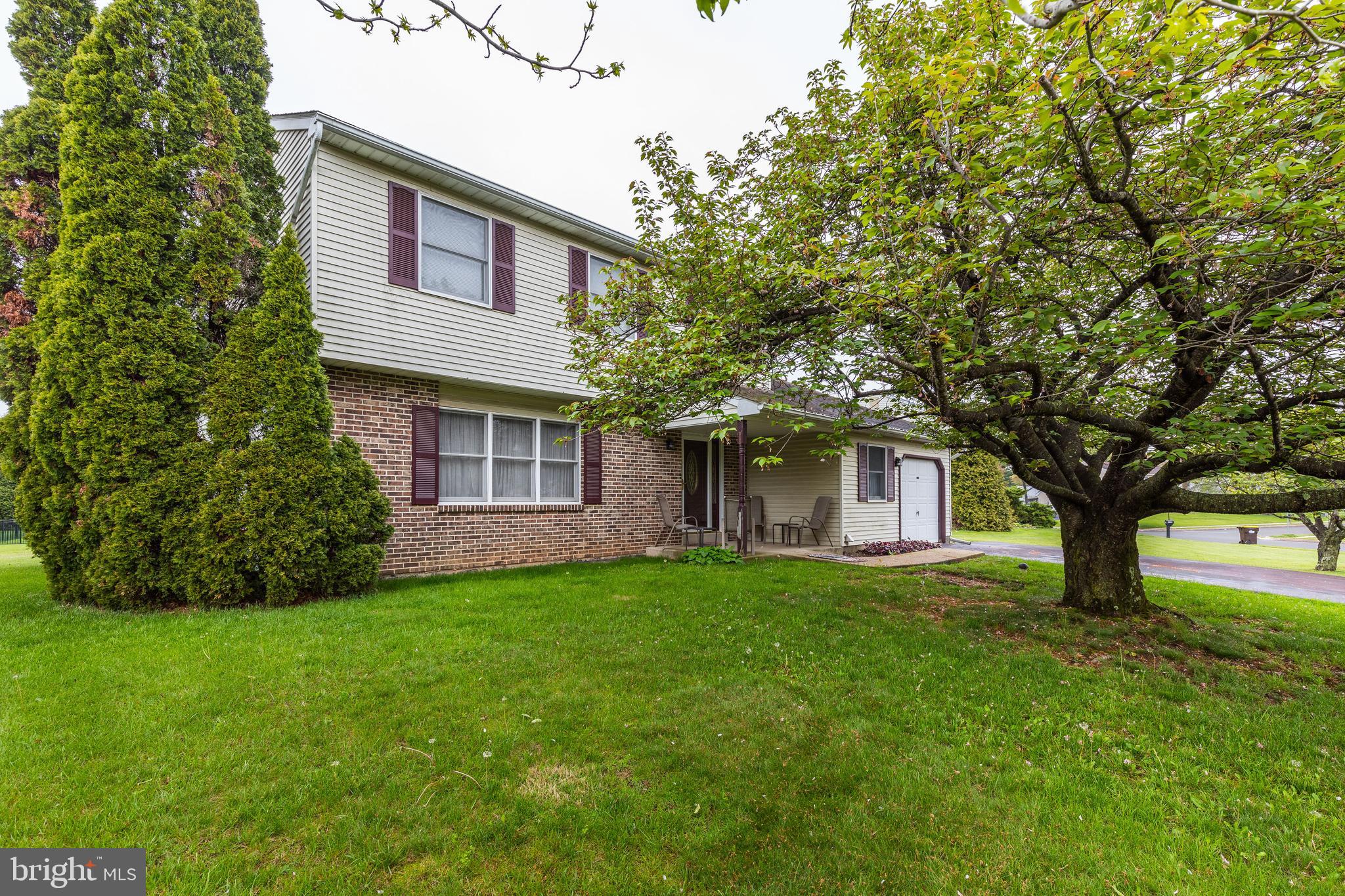 LEXINGTON FARMS - Residential