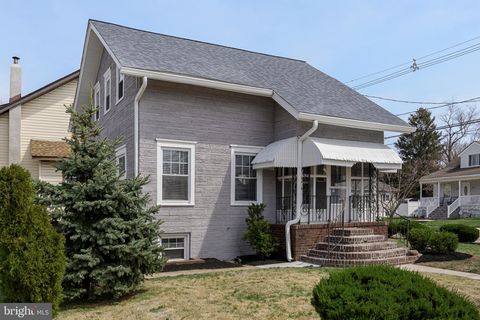 Homes For Sale - 2290 Mulford Avenue<br/> PENNSAUKEN, NJ 08110