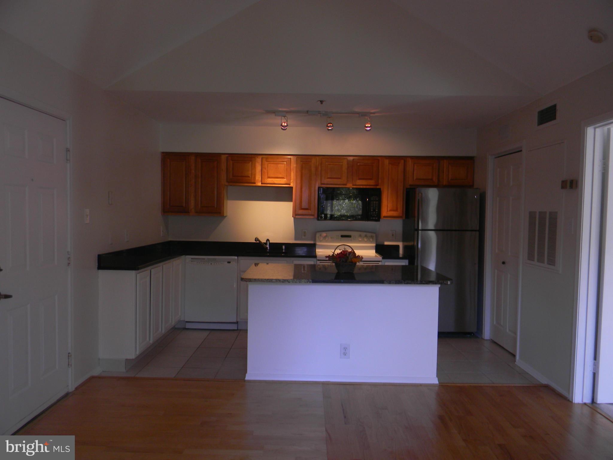 POINTE AT PARK CENTER - Residential