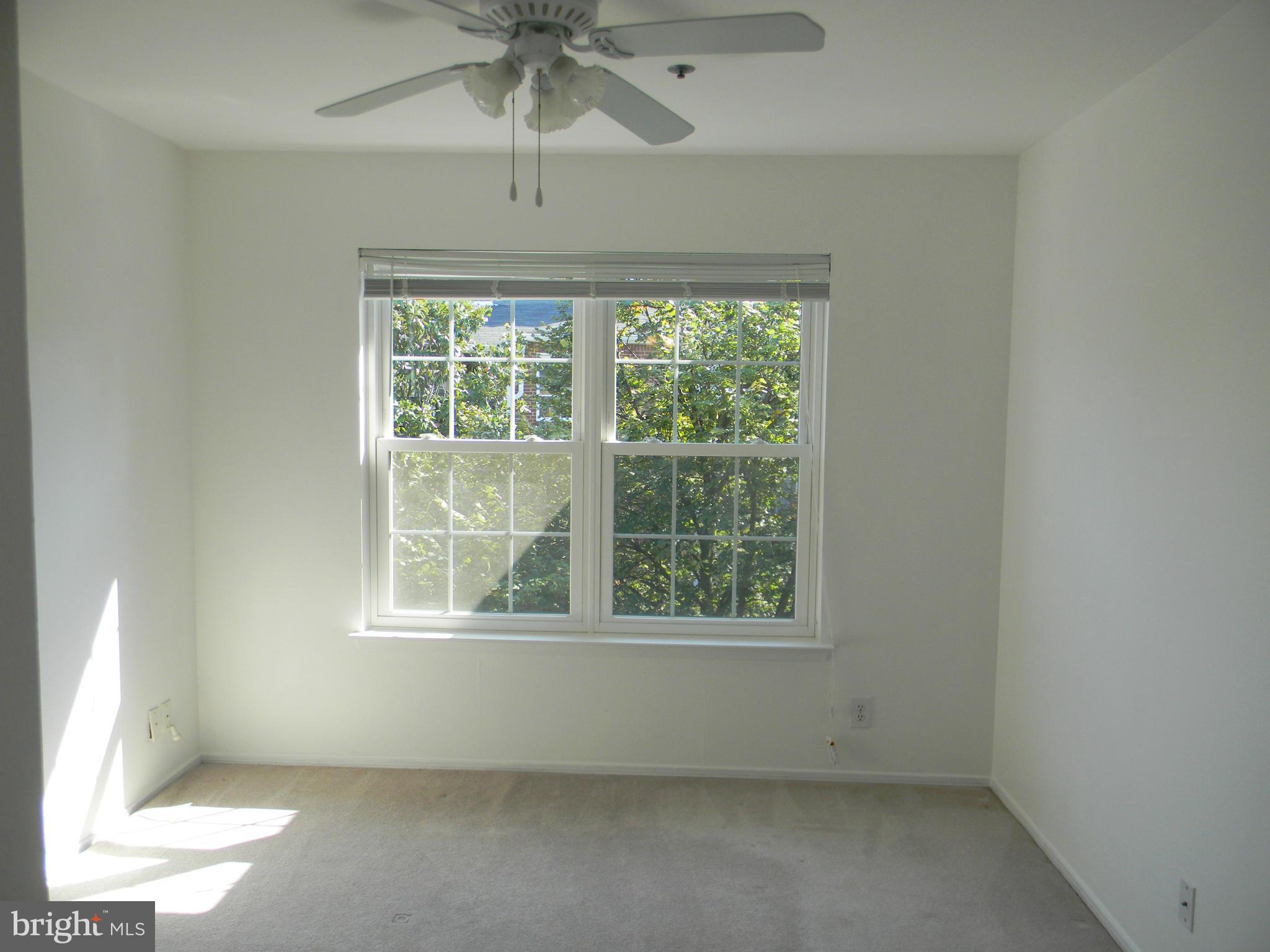 POINTE AT PARK CENTER - Residential