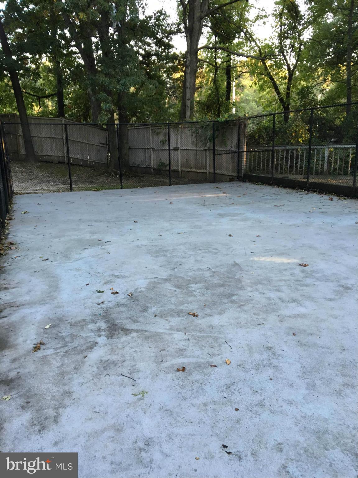 POINTE AT PARK CENTER - Residential