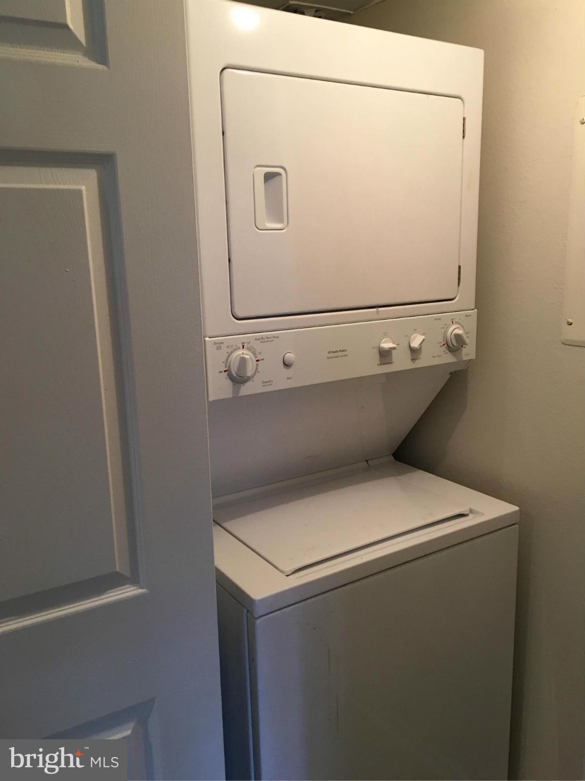 POINTE AT PARK CENTER - Residential