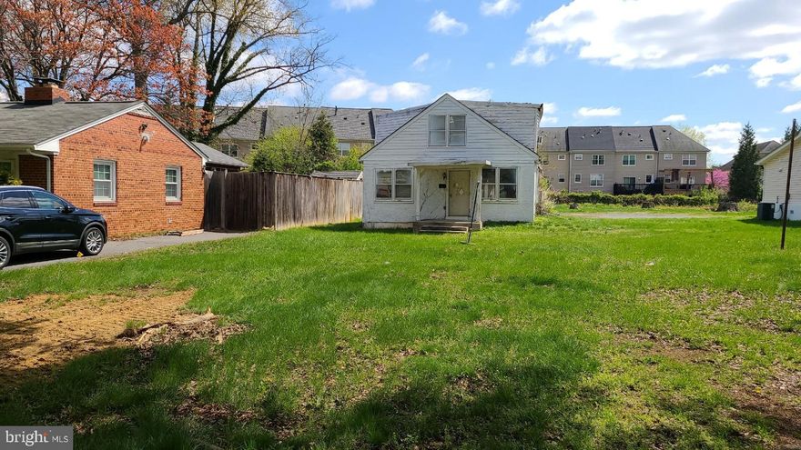 Looking for all investors! Great opportunity to purchase a property close to Rockville Metro and Town Center with Top Schools (Julius West MS and Richard Montgomery HS)! Ideal for redevelopment or tear-down purposes only. Disconnect/release letters have been obtained from Pepco, Verizon, and Washington Gas.  Both water and sewer have been capped on the property line and passed inspection. Historic District (HDC) and Forestry and City Planning reviews have been completed. Buyer to verify all information provided. The existing structure on the property is uninhabitable and should not be entered. 
\