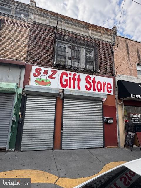 PHILADELPHIA (NORTH) - Commercial Sale