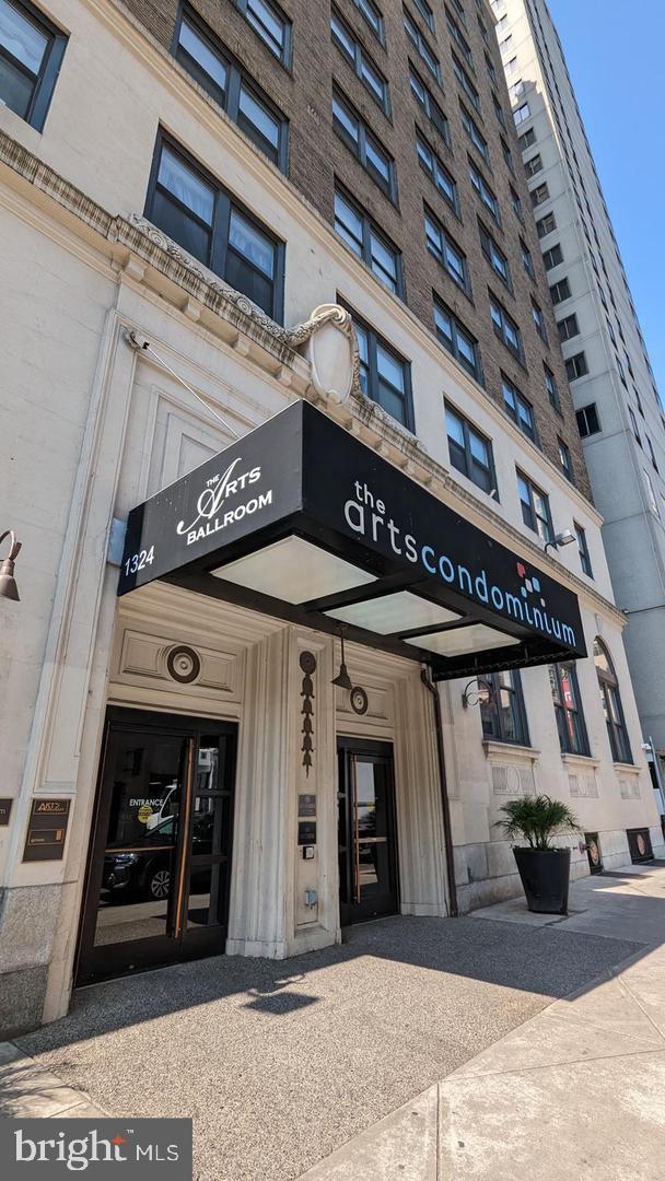 CENTER CITY - Residential