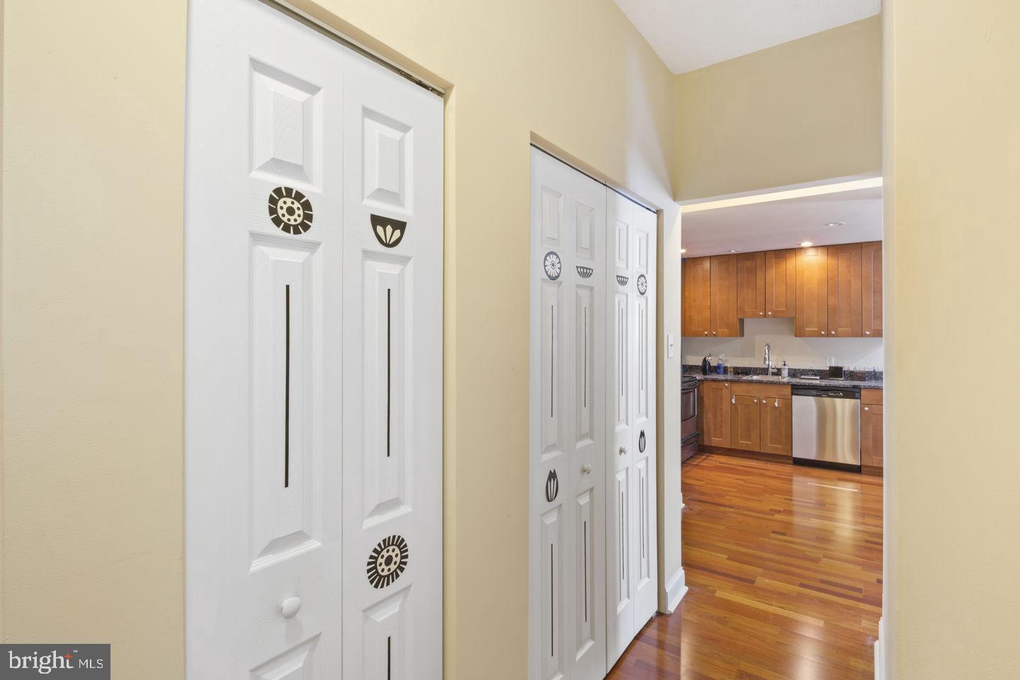 CENTER CITY - Residential